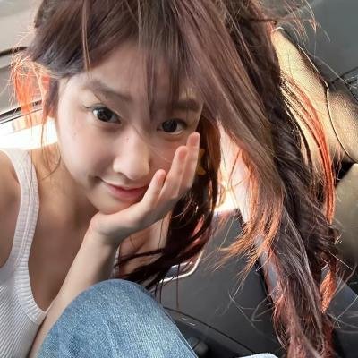 重生校花追不停！我靠系统逆袭